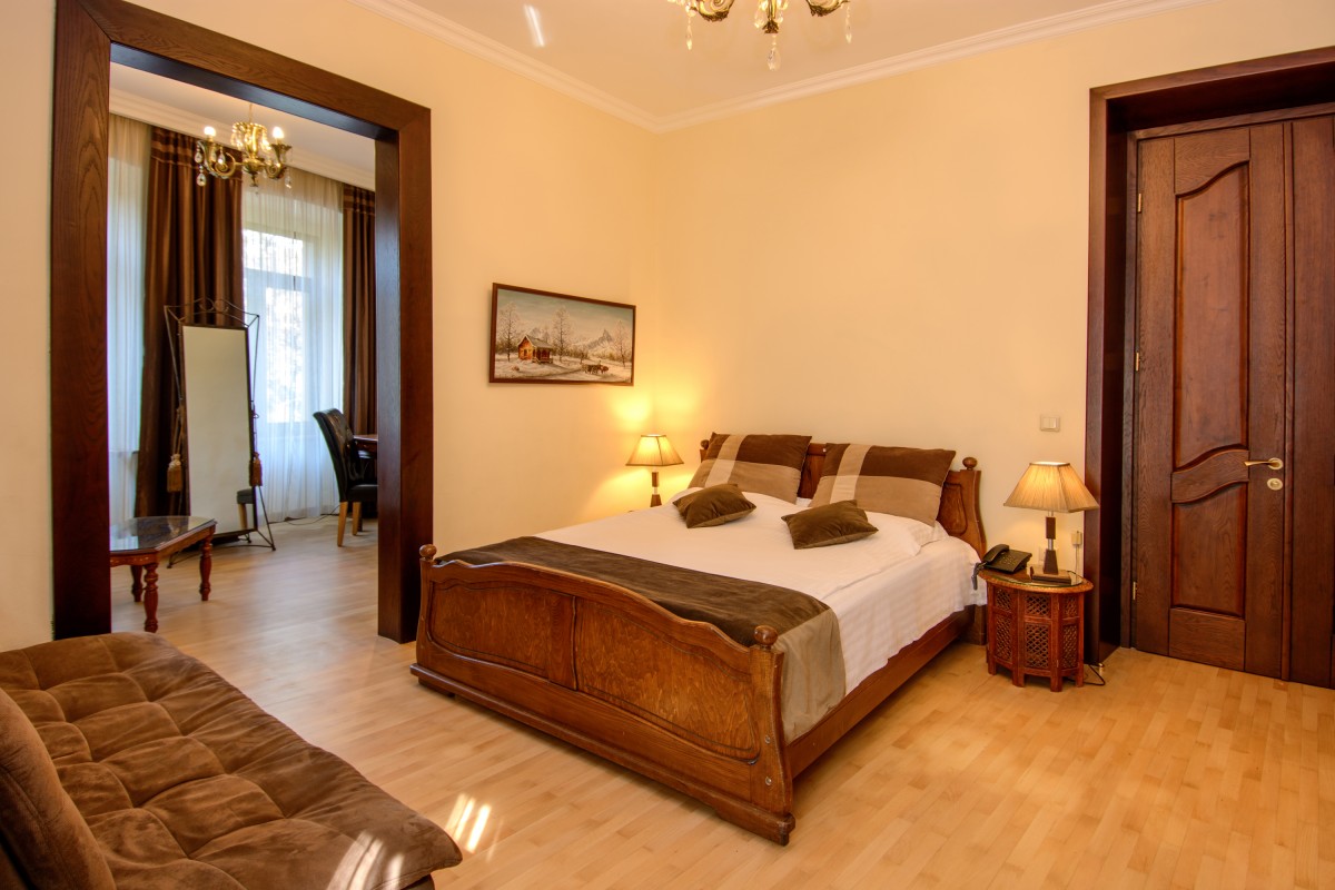 Suite Room with Balcony