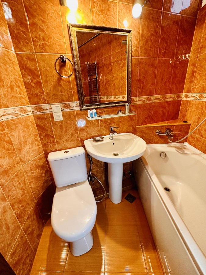 Bathroom / Suite Room